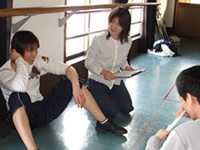 070410mm_p03.jpg