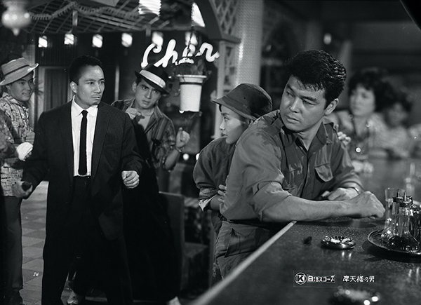 摩天楼の男 映画 日活